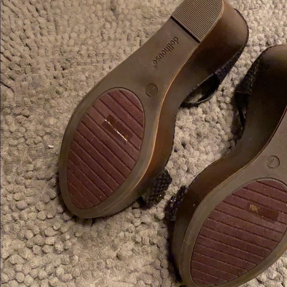 Heels - Picture 4 of 5